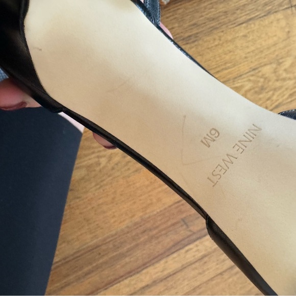 Nine West Black Patent Pointed Toe Ankle Strap Stiletto Heels Size 6 - Picture 4 of 4